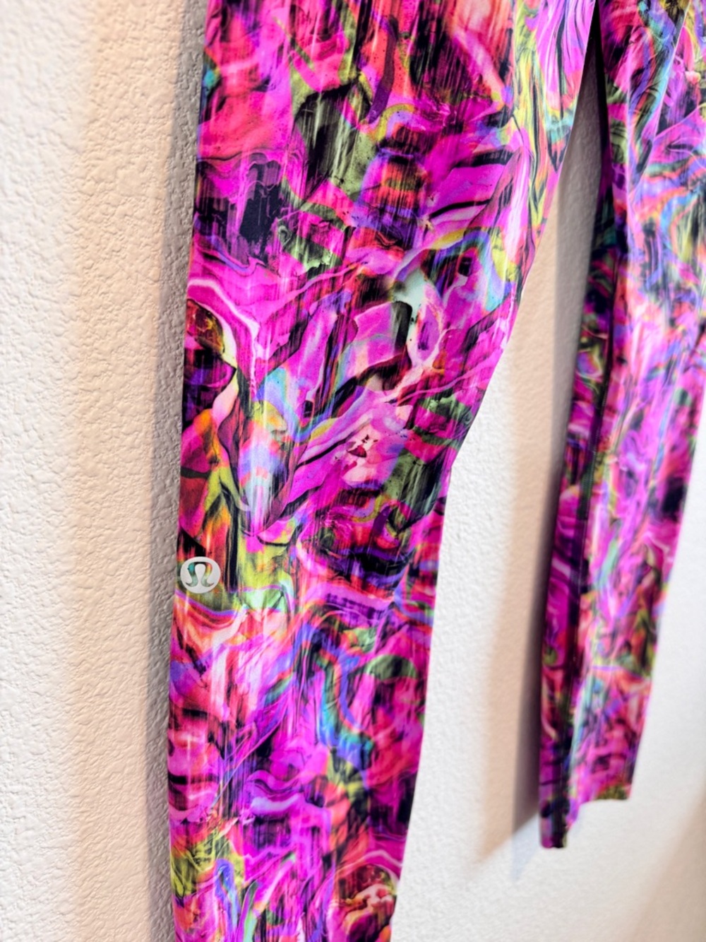 Lululemon Base Pace High Rise Leggings Psychedelic Marble Running Yoga Sz 12 B54 - Picture 5 of 7
